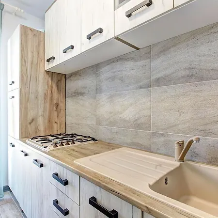 Apartment Complex By Alz *